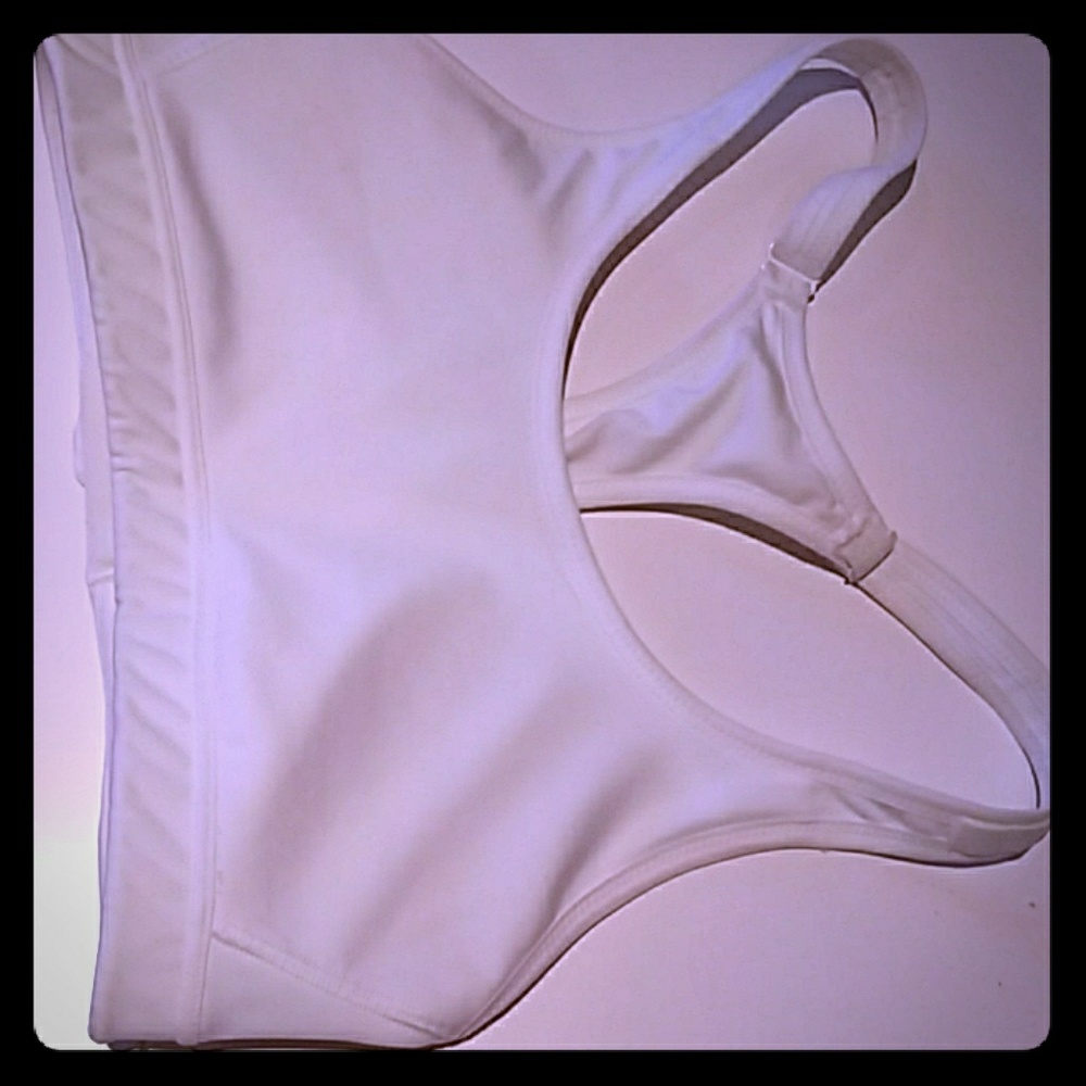 Gap Fit Sports Bra Size 32B